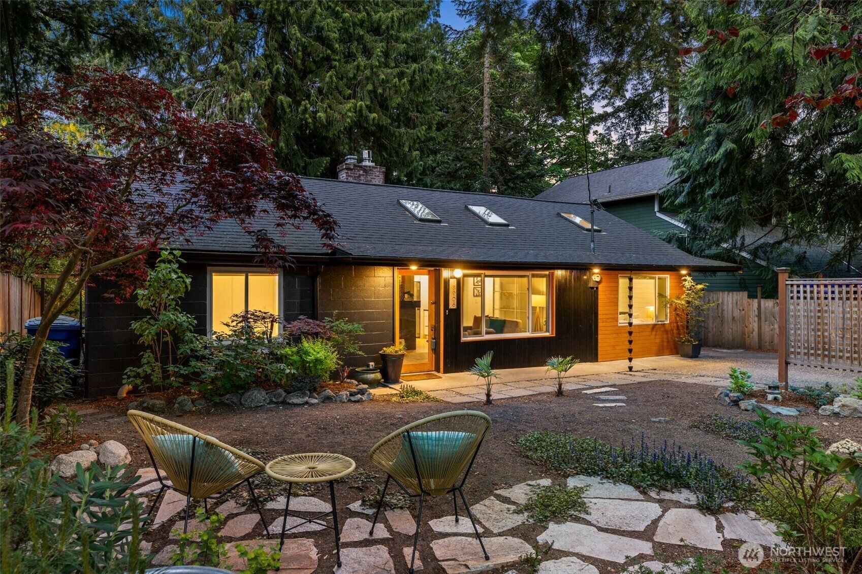 Property Photo: 18906 32nd Avenue NE WA 98155