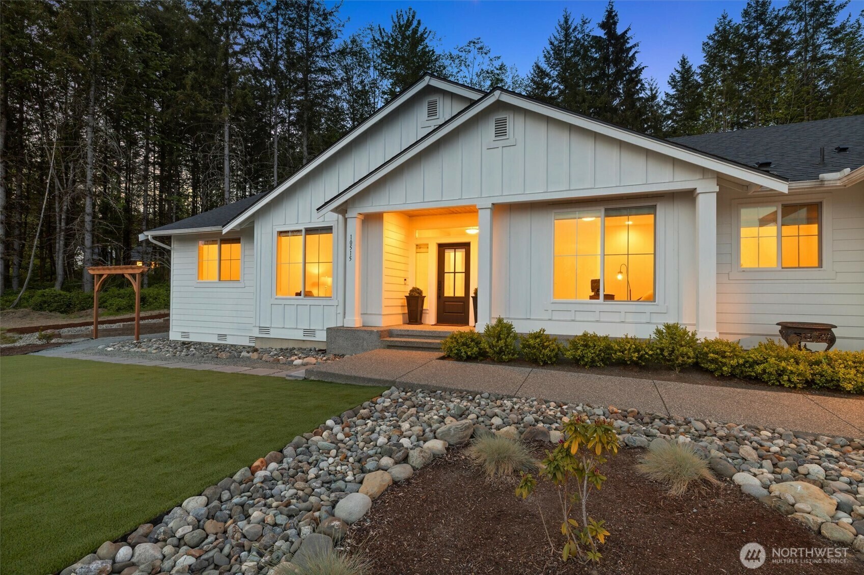 Property Photo: 10515 146th Avenue NE WA 98258