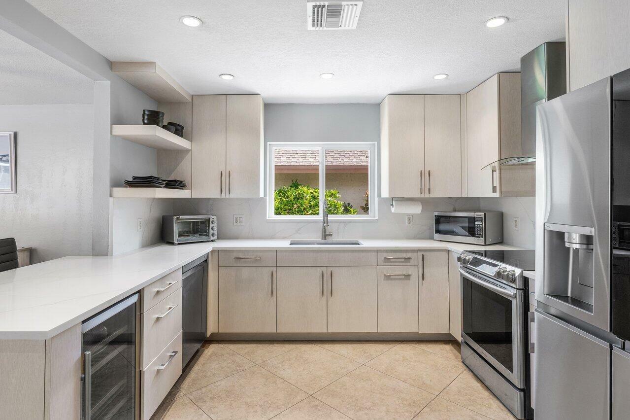 Property Photo: 18320 181st Circle S FL 33498