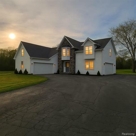 10726 Davisburg Road  Springfield Twp MI 48350 photo