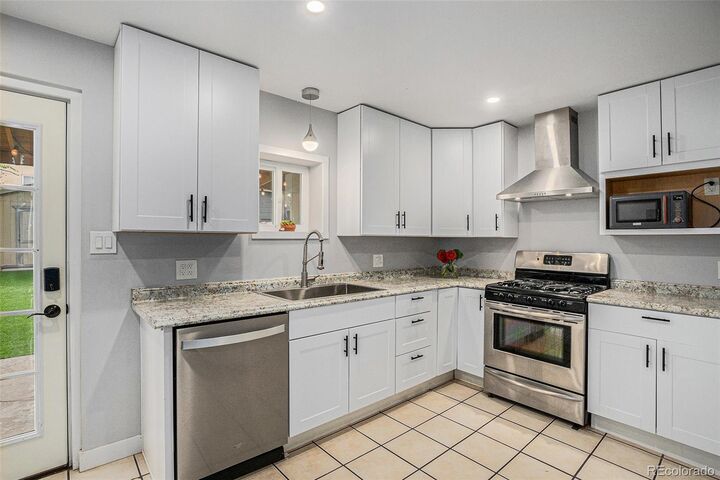 Property Photo: 1020 Kalamath Street CO 80204