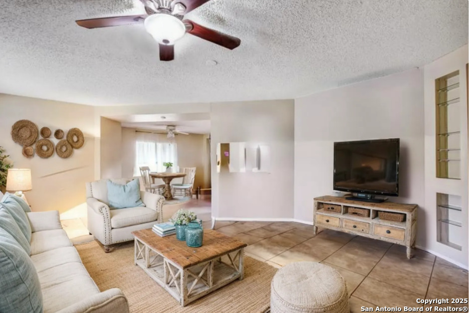 Property Photo: 14218 Fairwayhill TX 78217