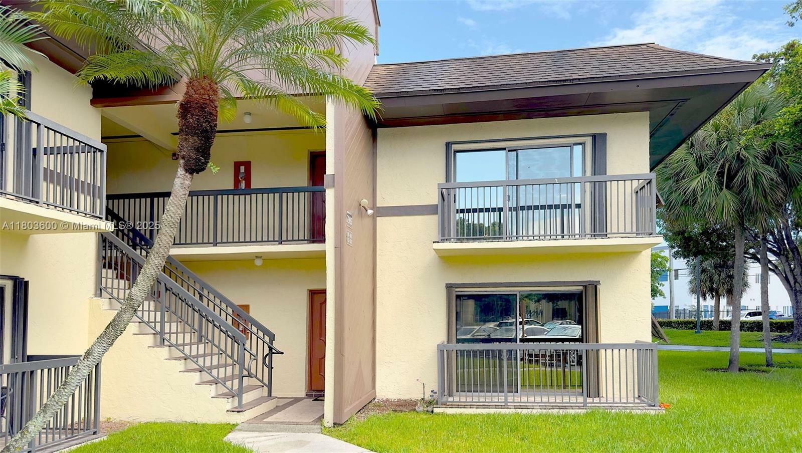 Property Photo: 7915 SW 86th St 705 FL 33143
