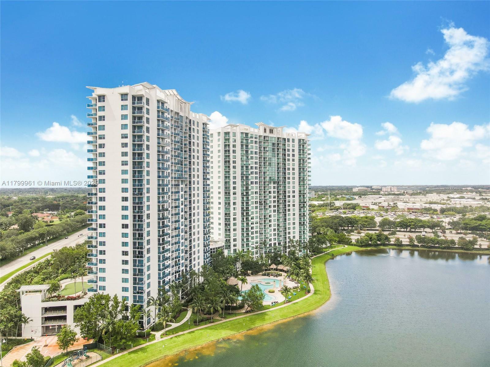 Property Photo: 2681 N Flamingo Rd 1206S FL 33323