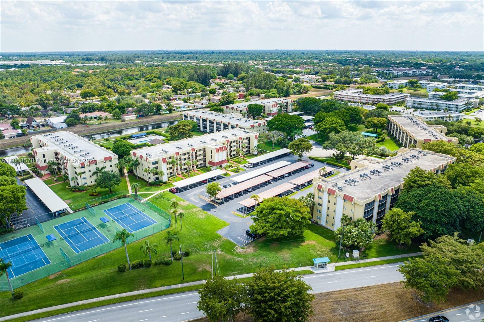 23344 Carolwood Ln 106  Boca Raton FL 33428 photo