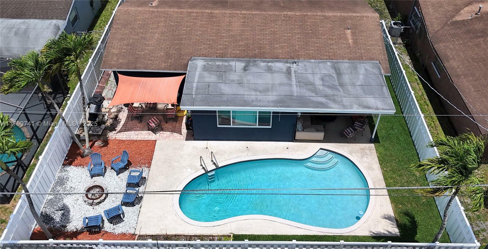 Property Photo: 11400 NW 29th Mnr FL 33323