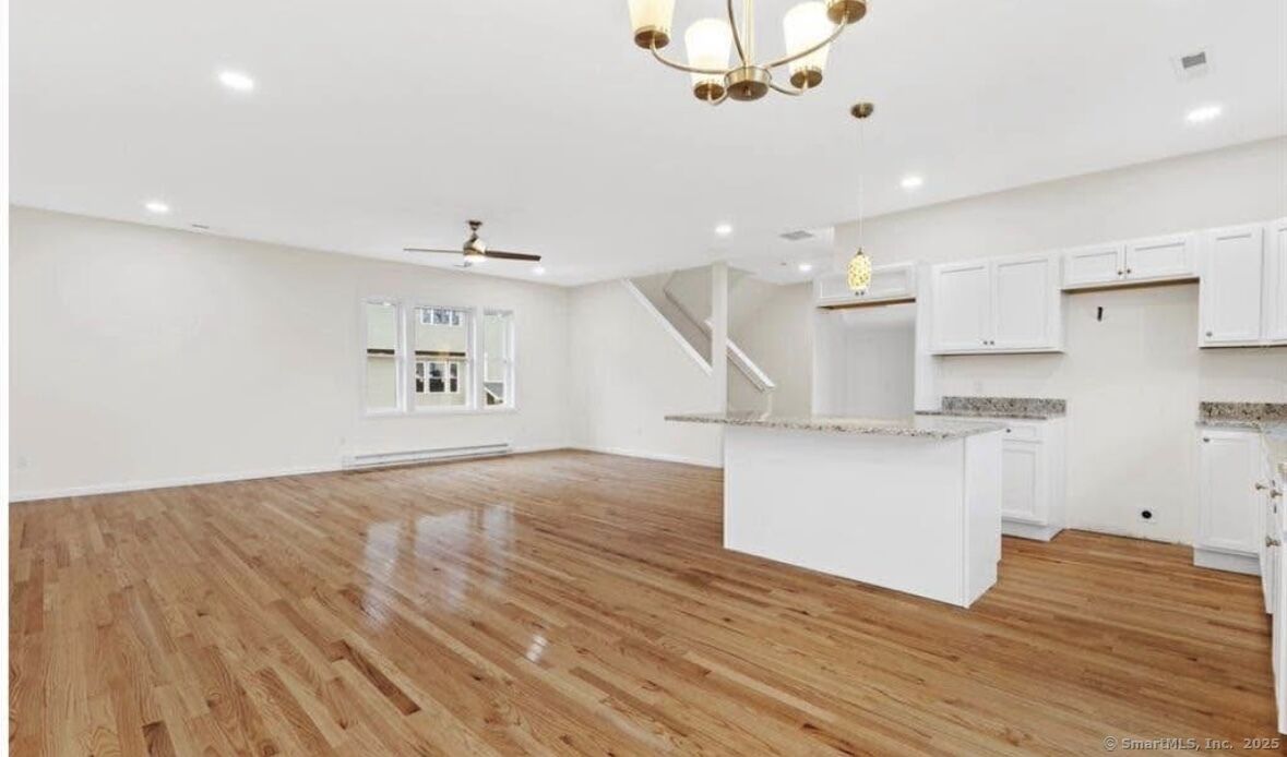 Property Photo:  455R Sherman Avenue 21  CT 06518 