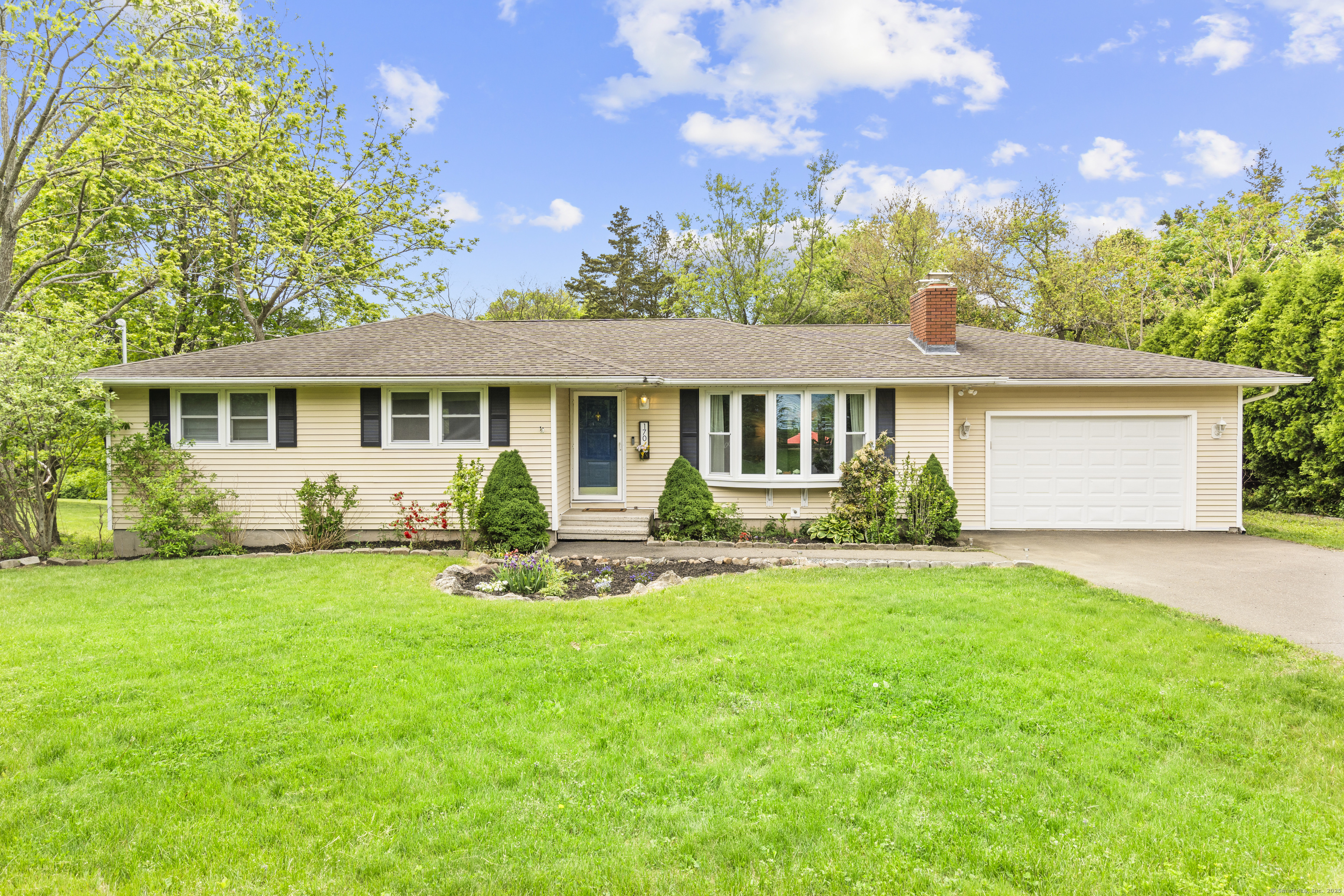 Property Photo: 170 Branford Road CT 06471