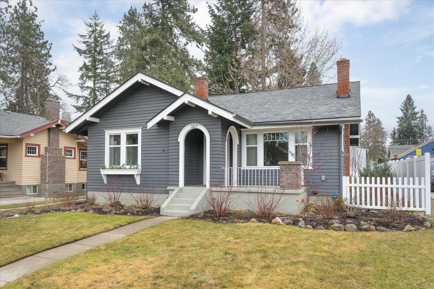 Property Photo: 207 W 27th Ave WA 99203