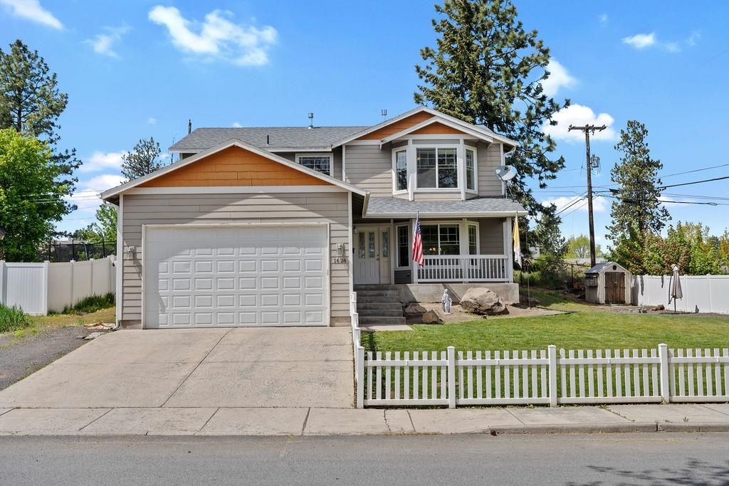 Property Photo: 1626 5th St WA 99004