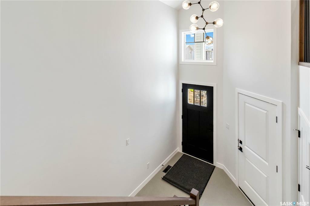 Property Photo: 419 Doran Crescent SK S7V 1W2