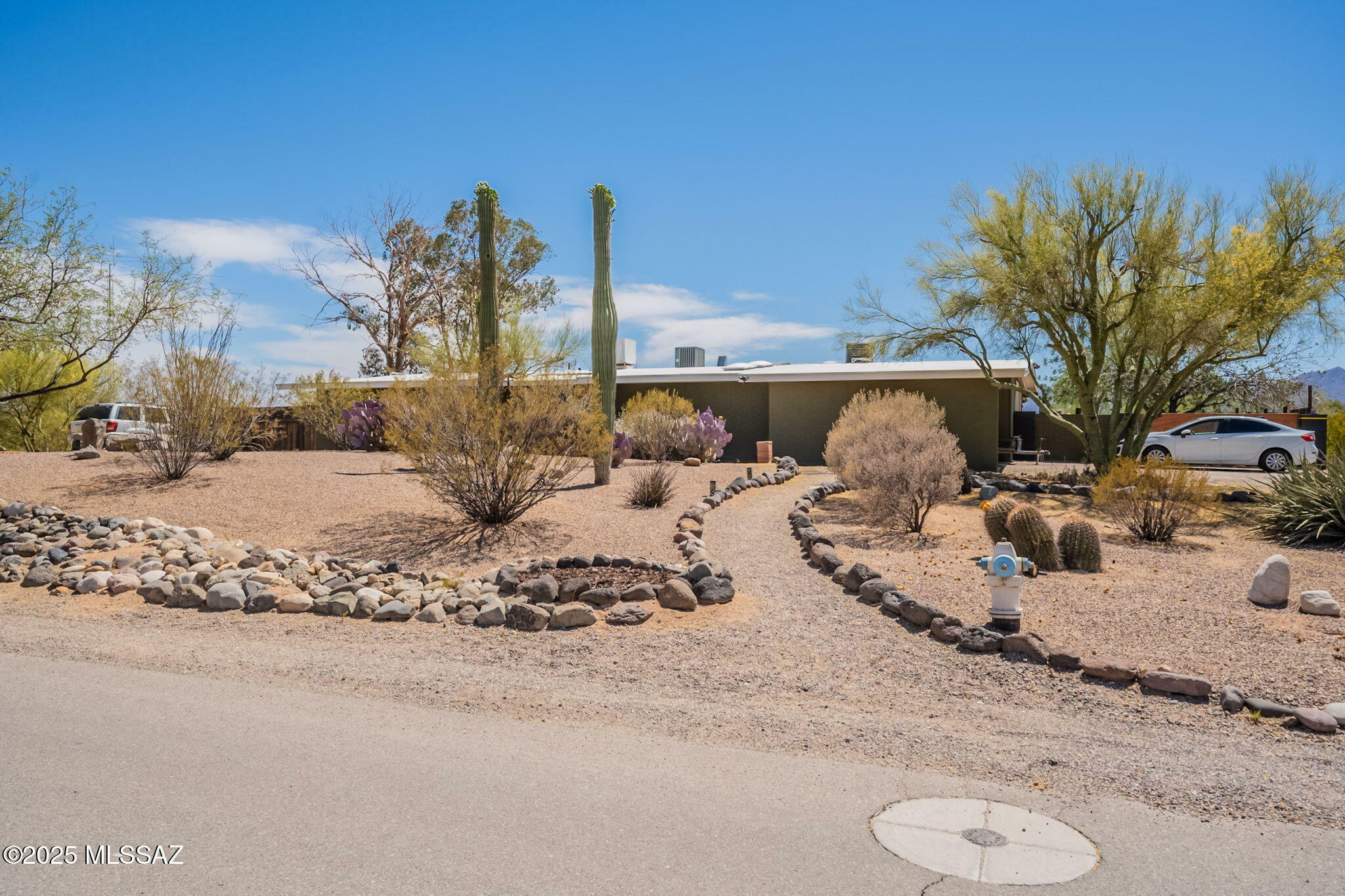 Property Photo: 2621 W Rapallo Way AZ 85741