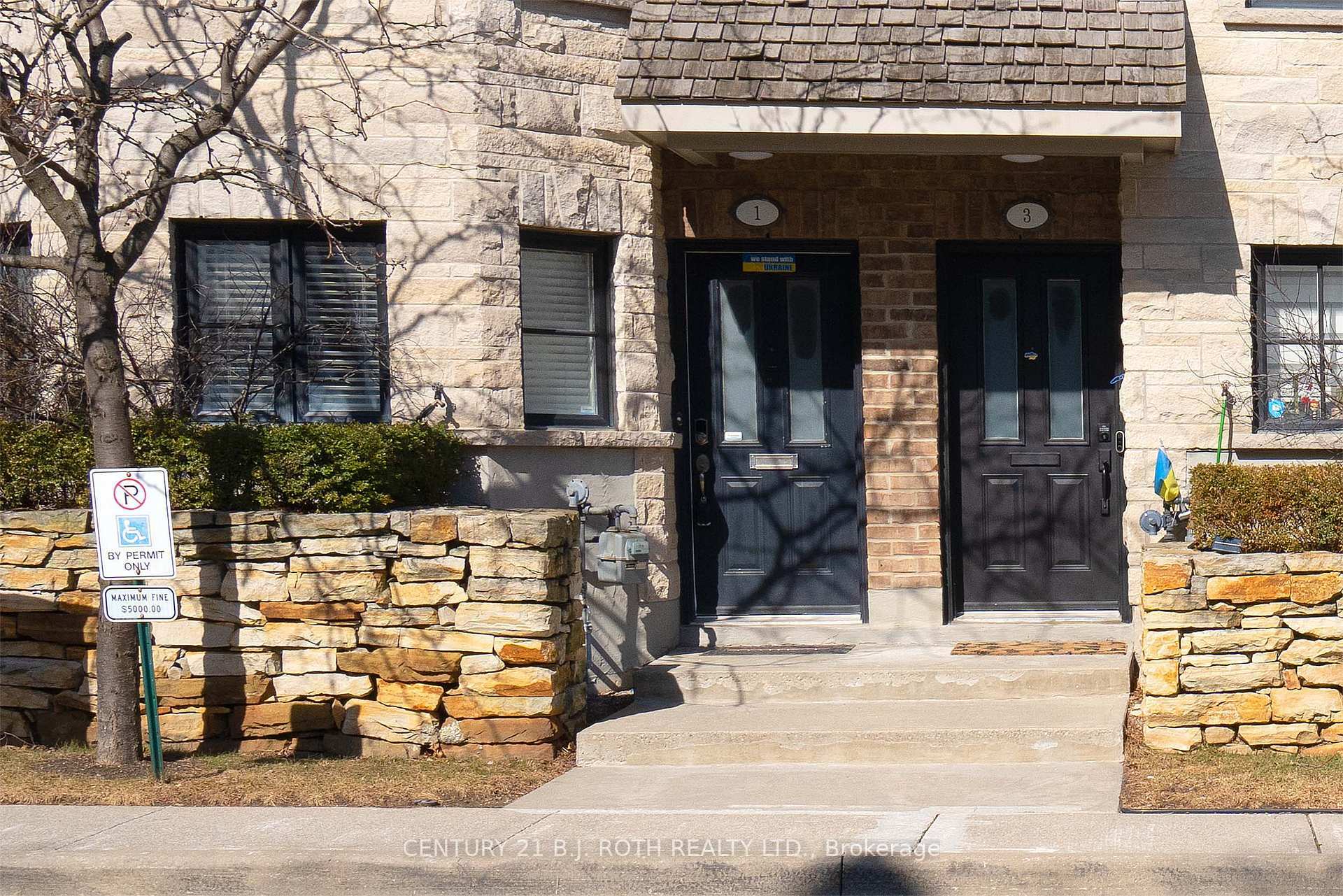 Photo de la propriété: 1812 Burnhamthorpe Road E 01 ON L4X 0A3