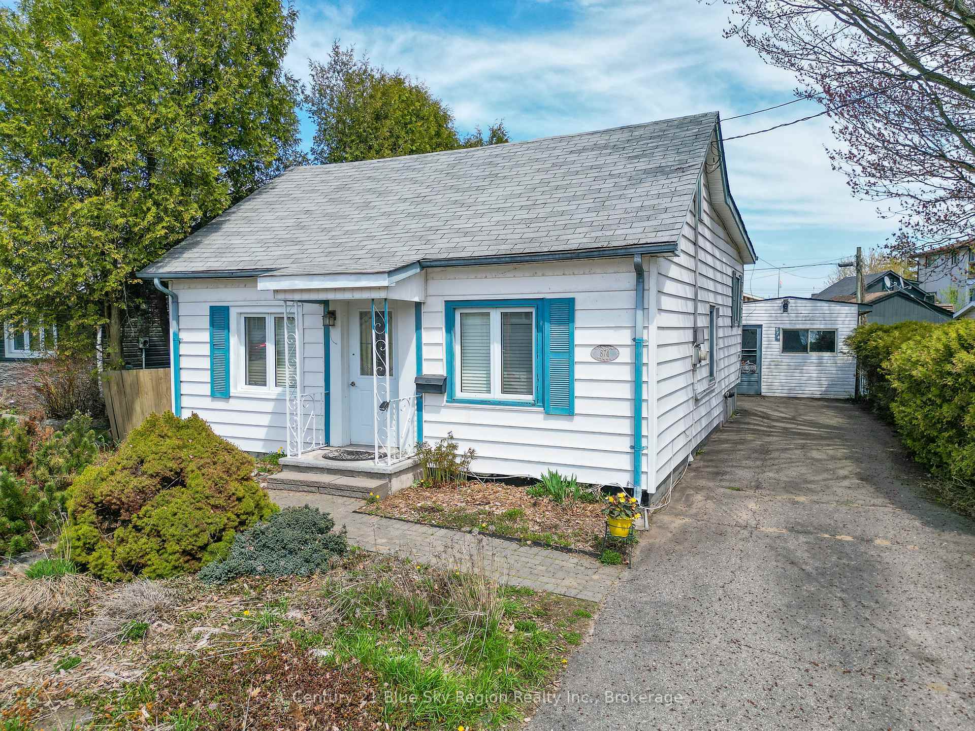 Photo de la propriété: 874 Amelia Street ON P1A 1W5