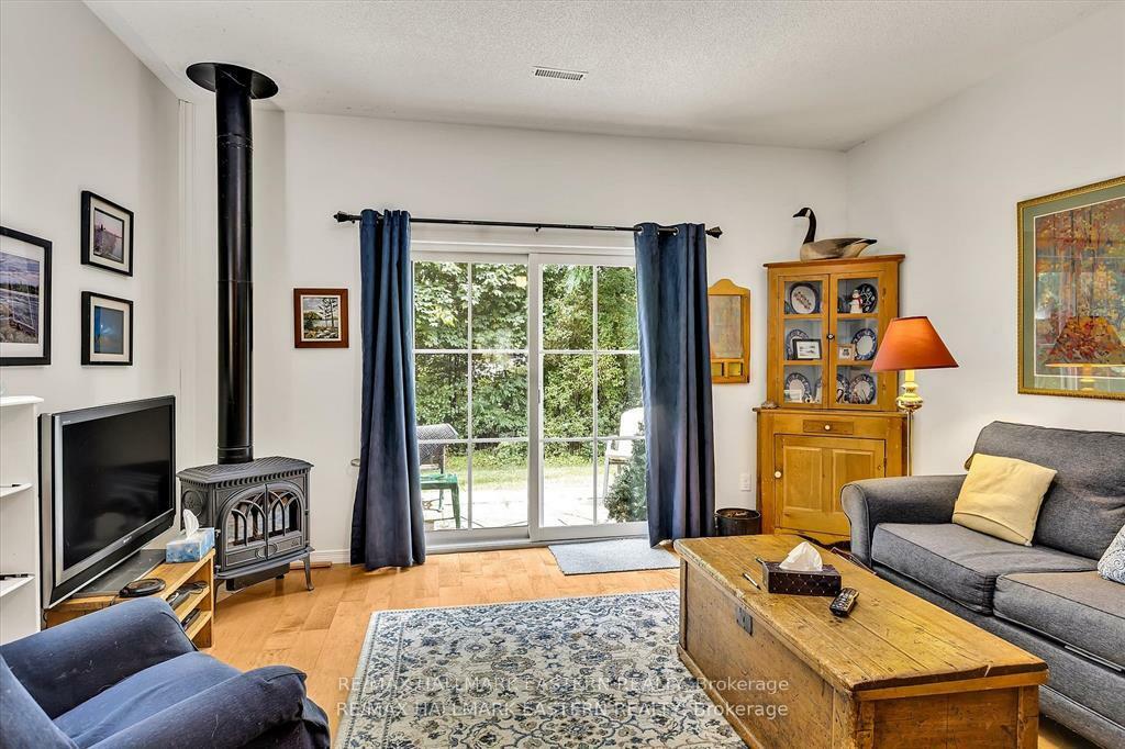 Property Photo: 3 Wingett Way ON K0L 2H0