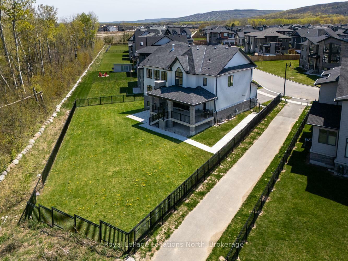 Property Photo: 166 Springside Crescent ON L9Y 5L3