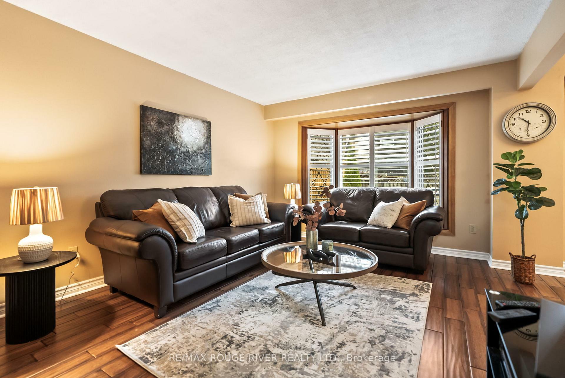 Property Photo: 9 Harrison Court ON L1N 6E2