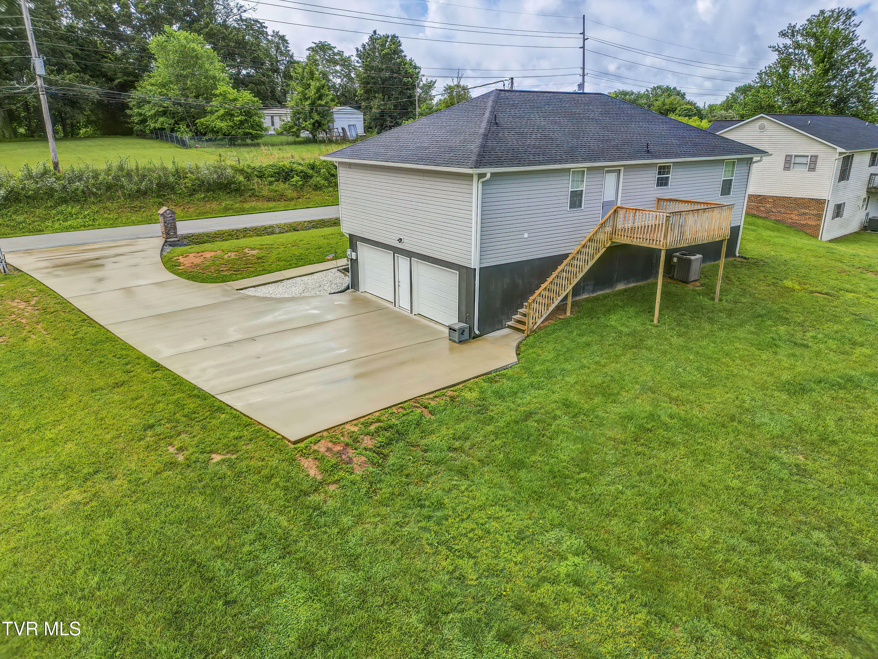 Property Photo: 6245 Snapps Ferry Road TN 37616