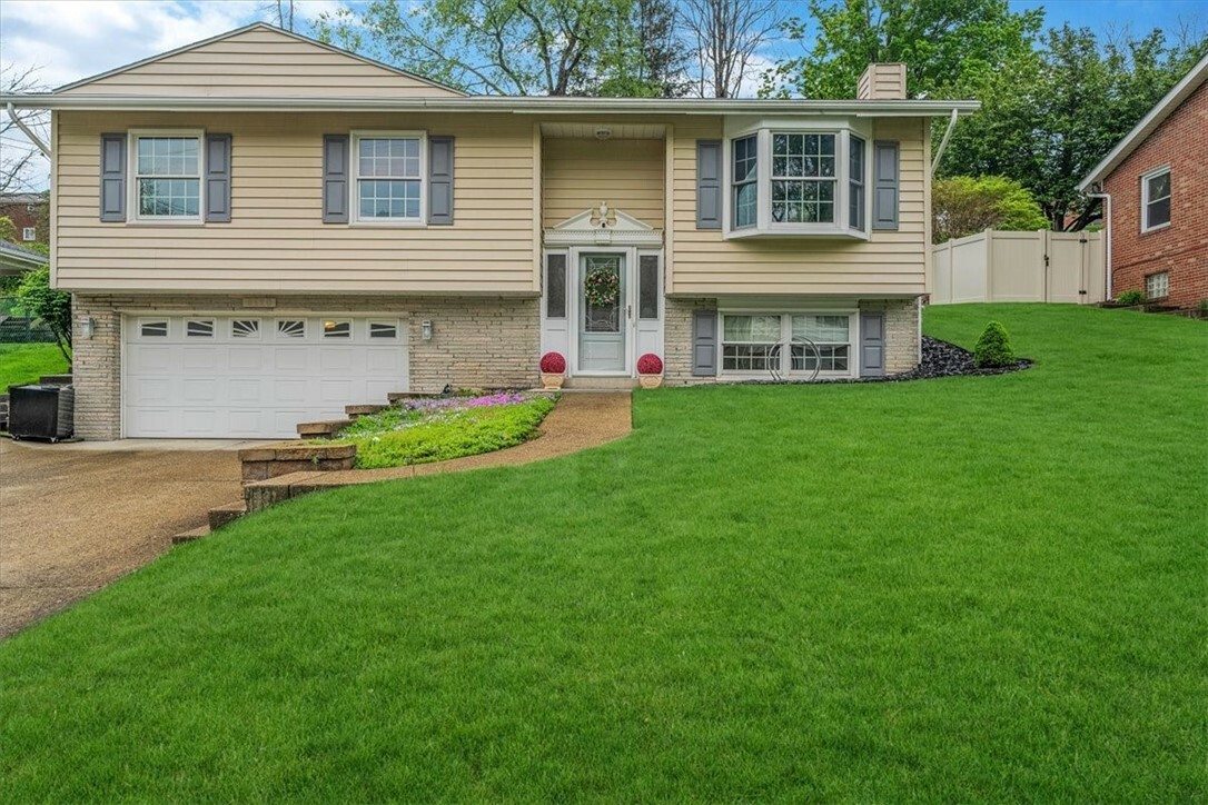 Property Photo: 6520 Zupancic Dr PA 15236