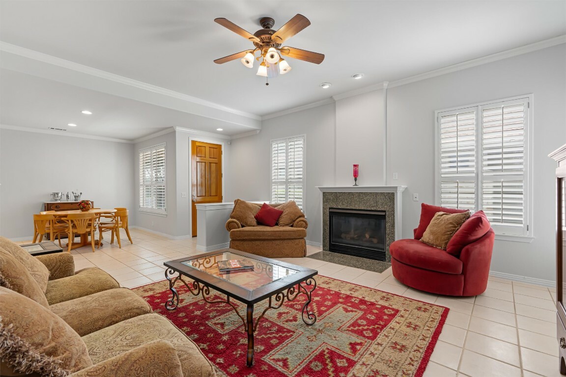 Property Photo: 11558 Spicewood Parkway 7 TX 78750