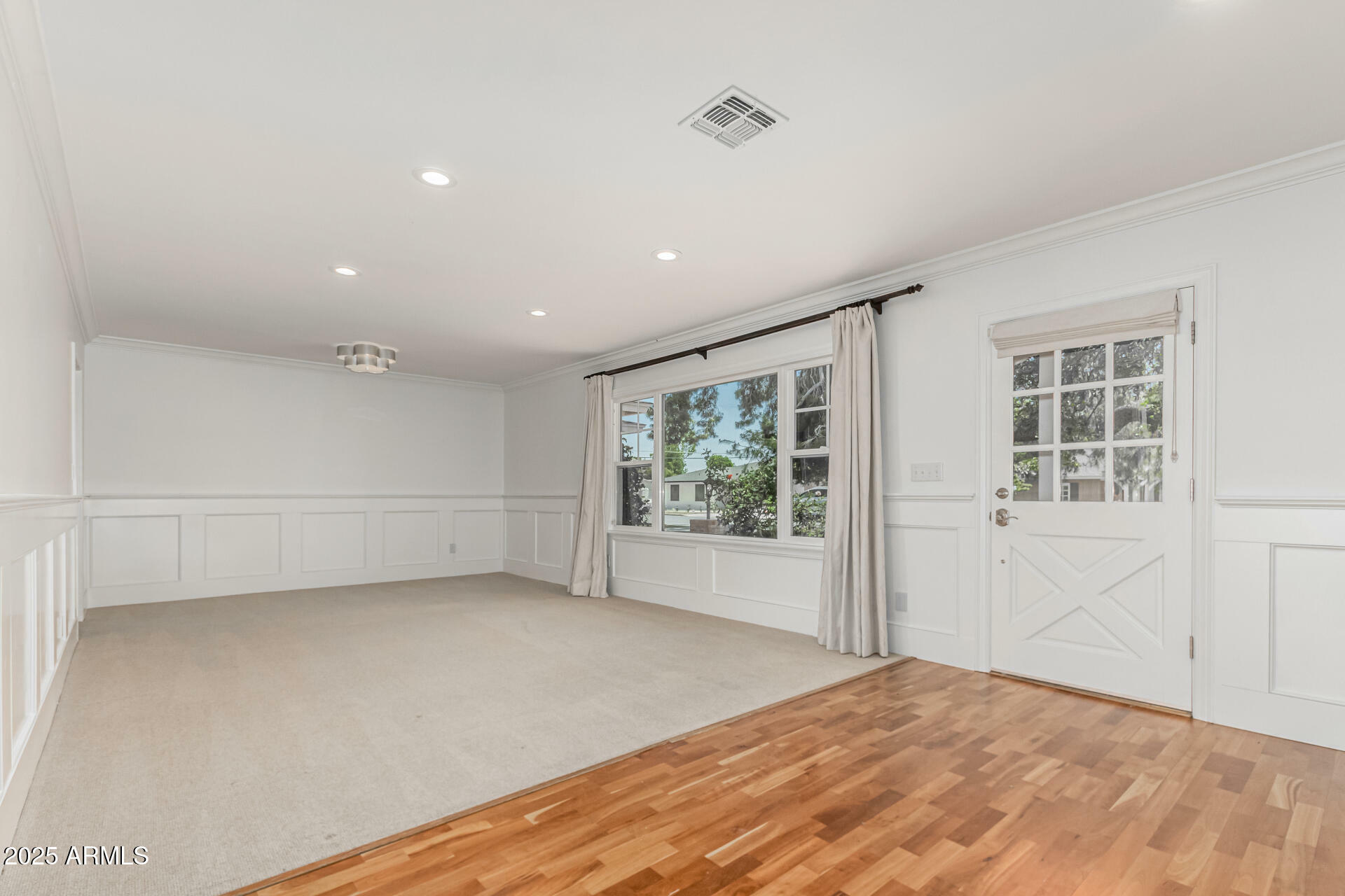 Property Photo: 5118 E Mulberry Drive AZ 85018
