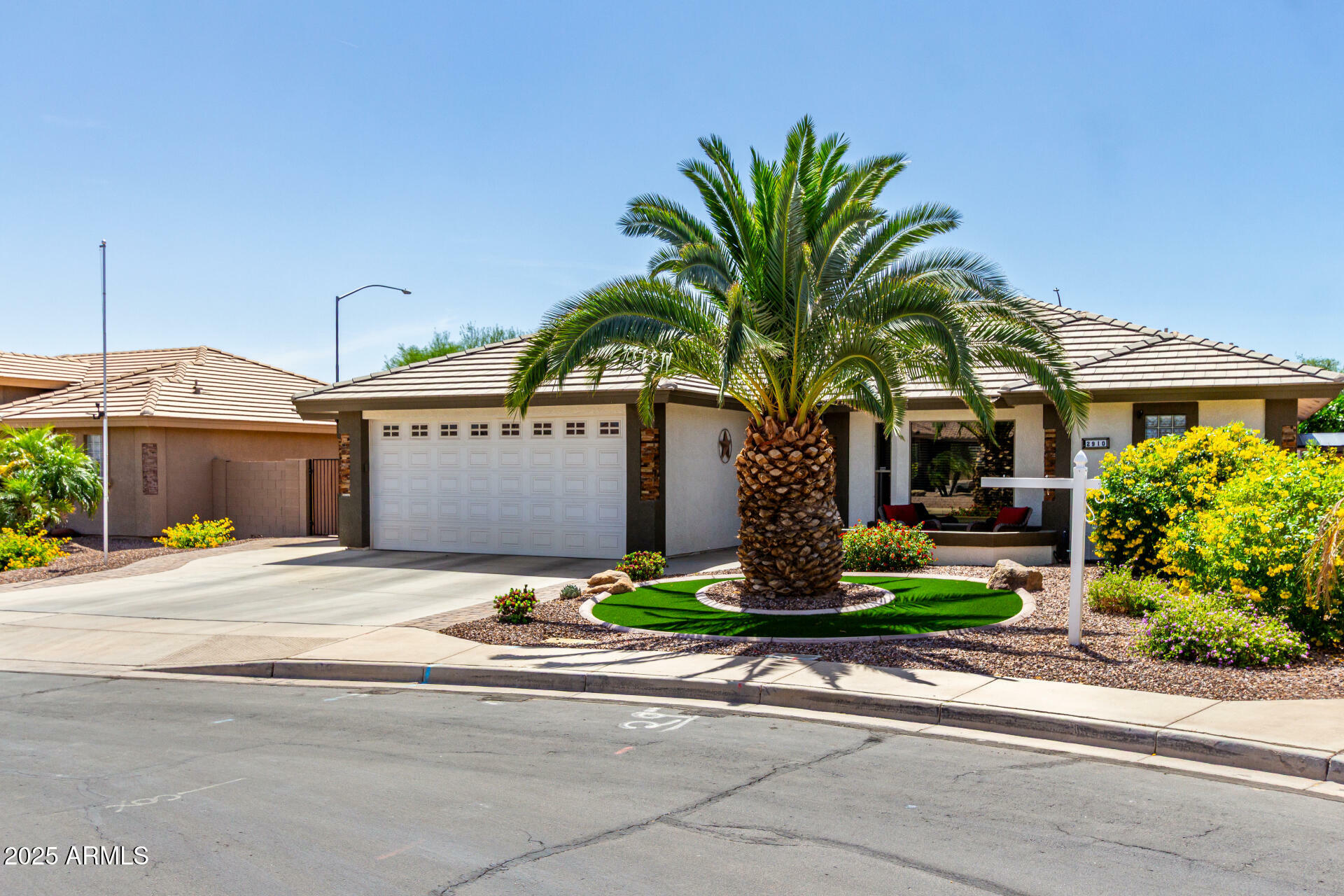 Property Photo: 2910 S Olivewood -- AZ 85212