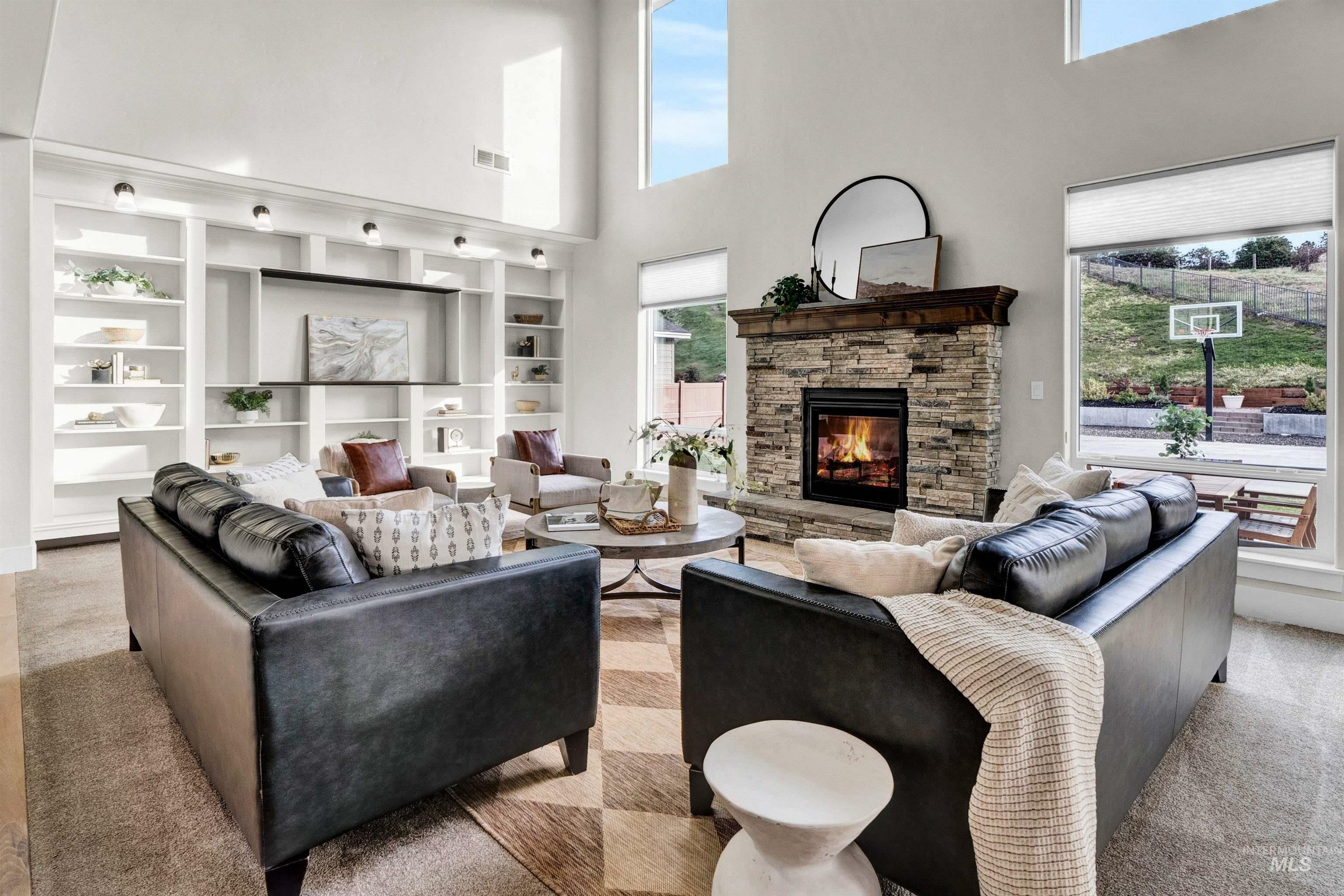 Property Photo: 2043 E Lodge Trail Dr ID 83642-4497