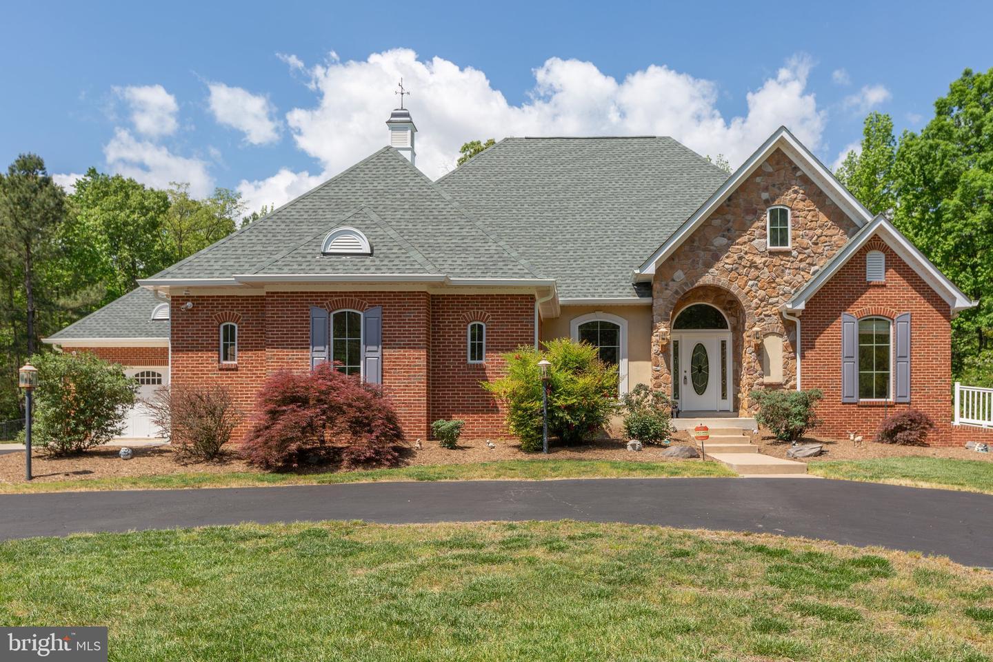 Property Photo: 18134 Green Boulevard VA 22485