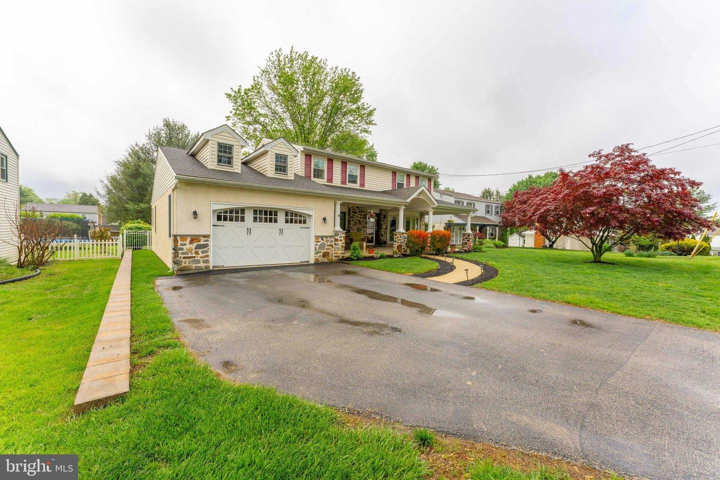 Property Photo: 209 Beechtree Drive PA 19008
