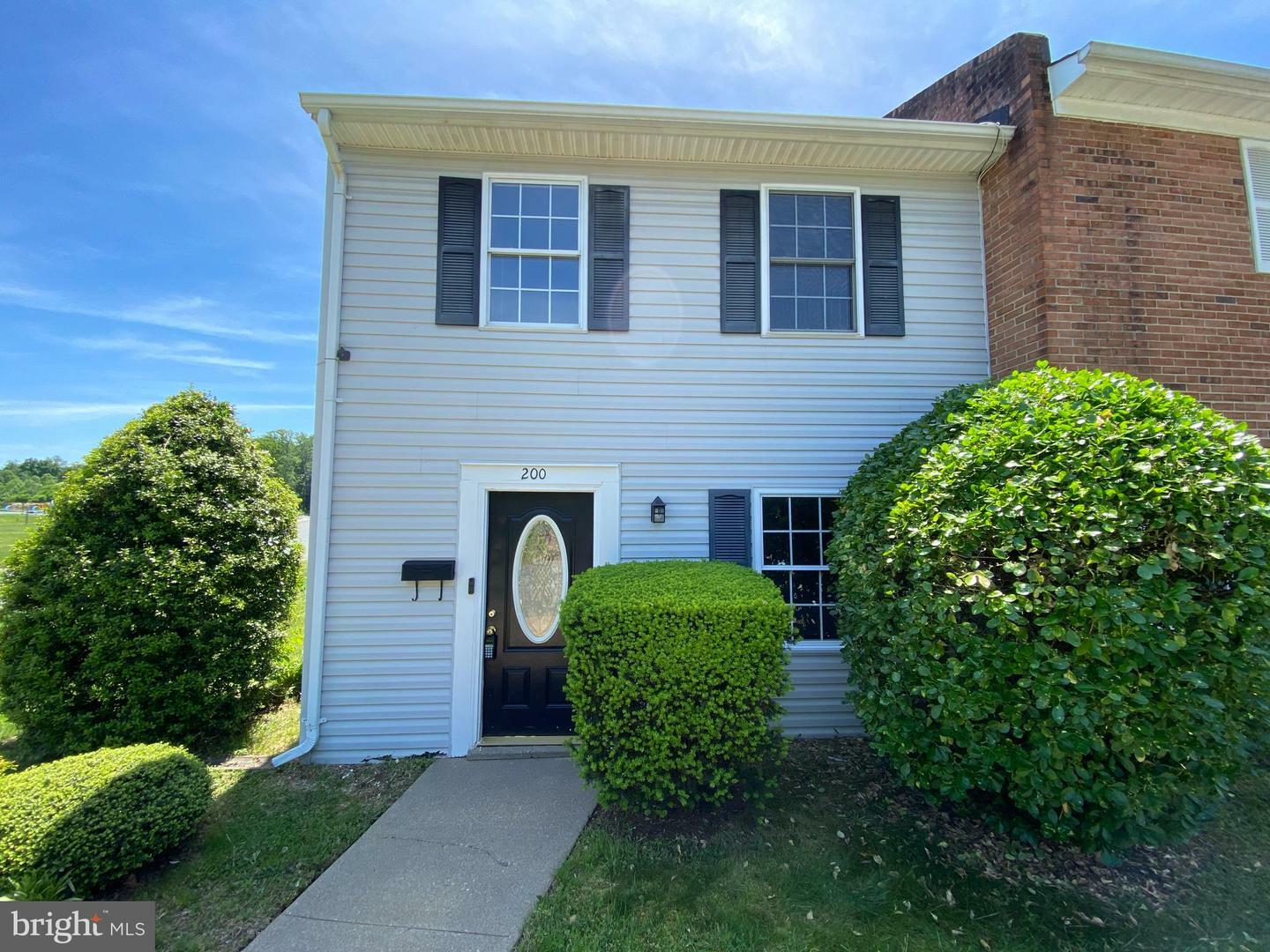 200 Brighton Square  Fredericksburg VA 22401 photo