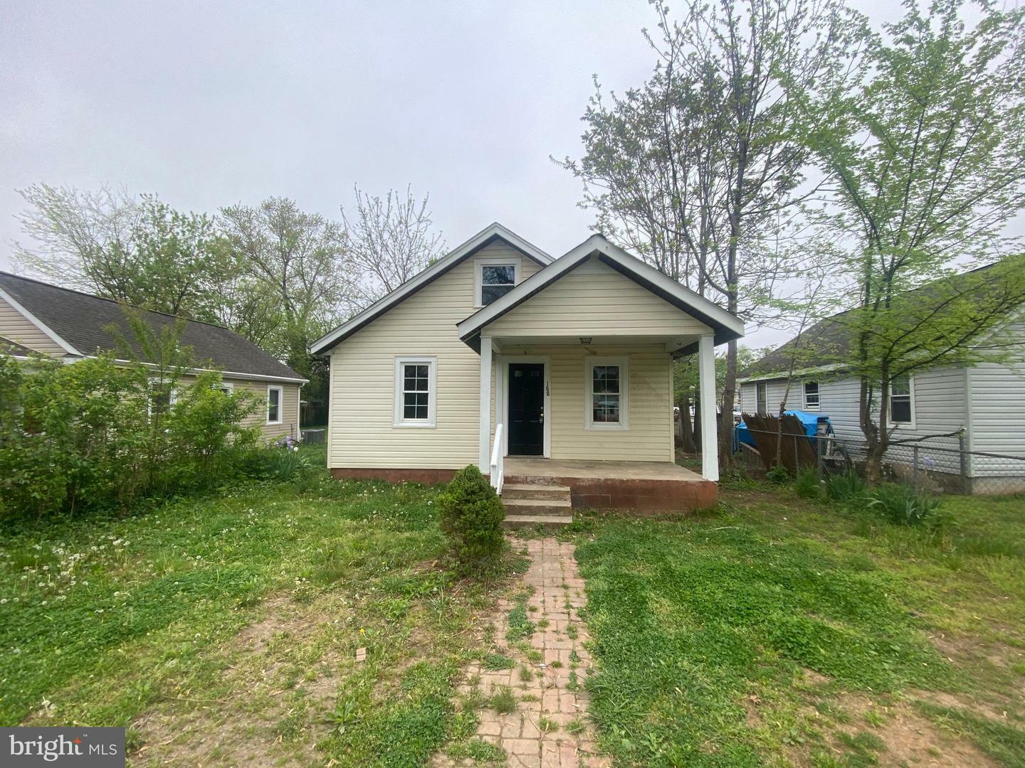 Property Photo: 188 Mansfield Street VA 22408