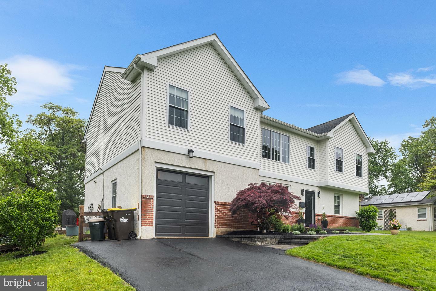 Property Photo: 55 Dayleview Road PA 19312