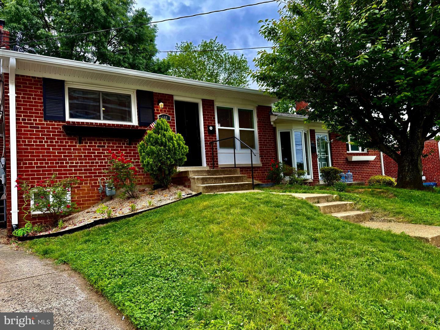 Property Photo: 108 S Jordan Street VA 22304