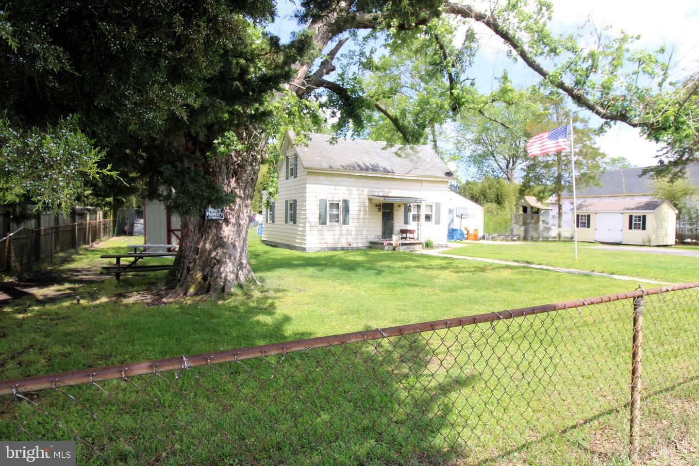 Property Photo: 7477 Market Street MD 21874