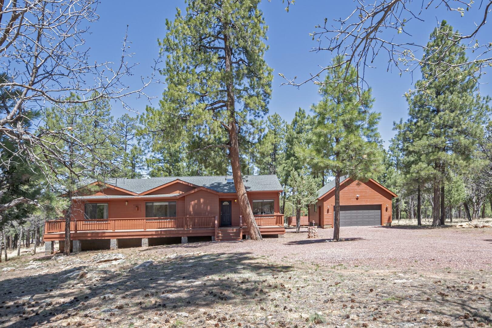Property Photo: 2362 Ruidoso Drive AZ 86024