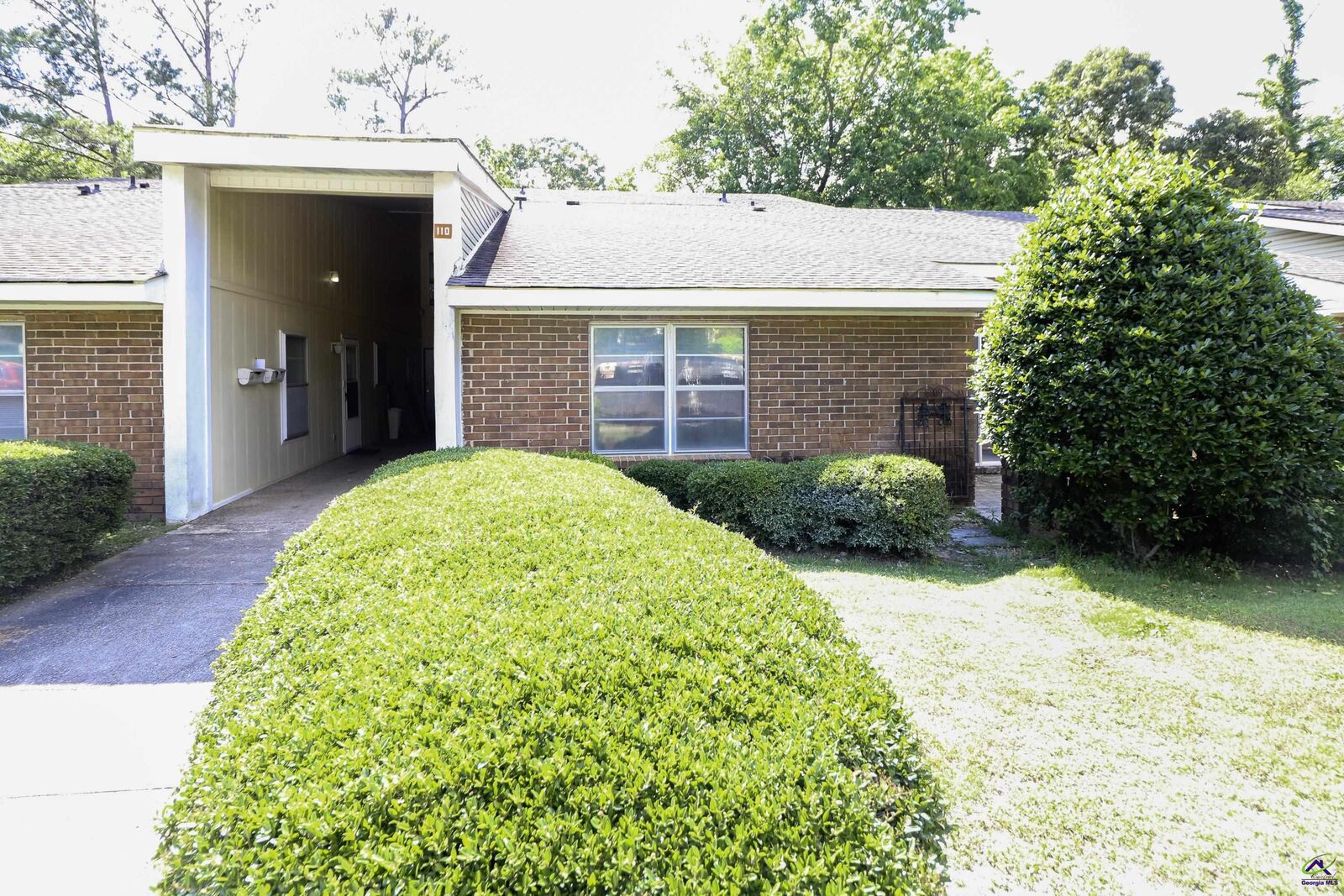 Property Photo: 110C Westcliff Center GA 31093