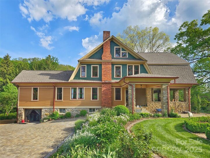 Property Photo:  129 Woolsey Heights  NC 28786 