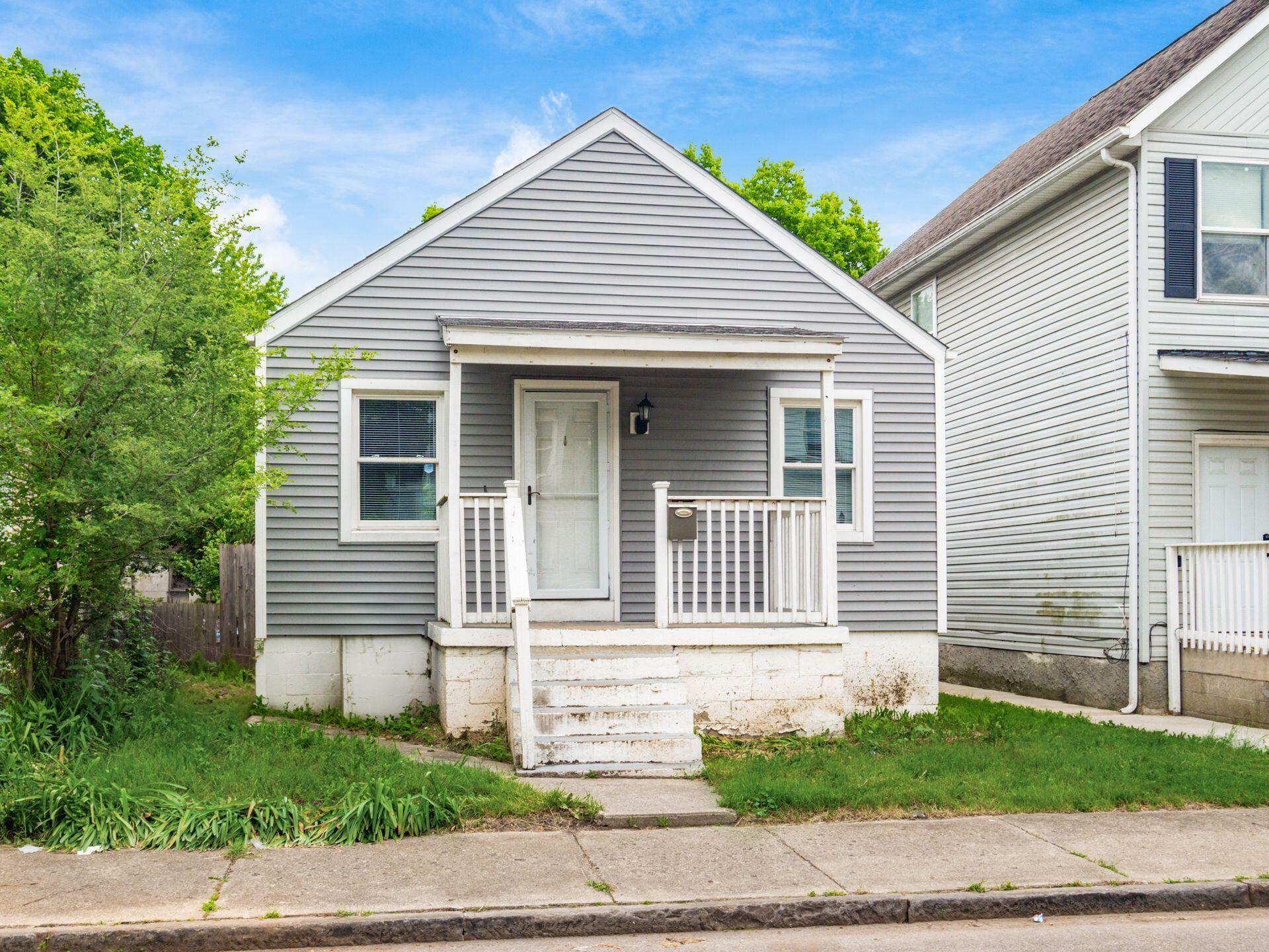 Property Photo: 84 Meek Avenue OH 43222