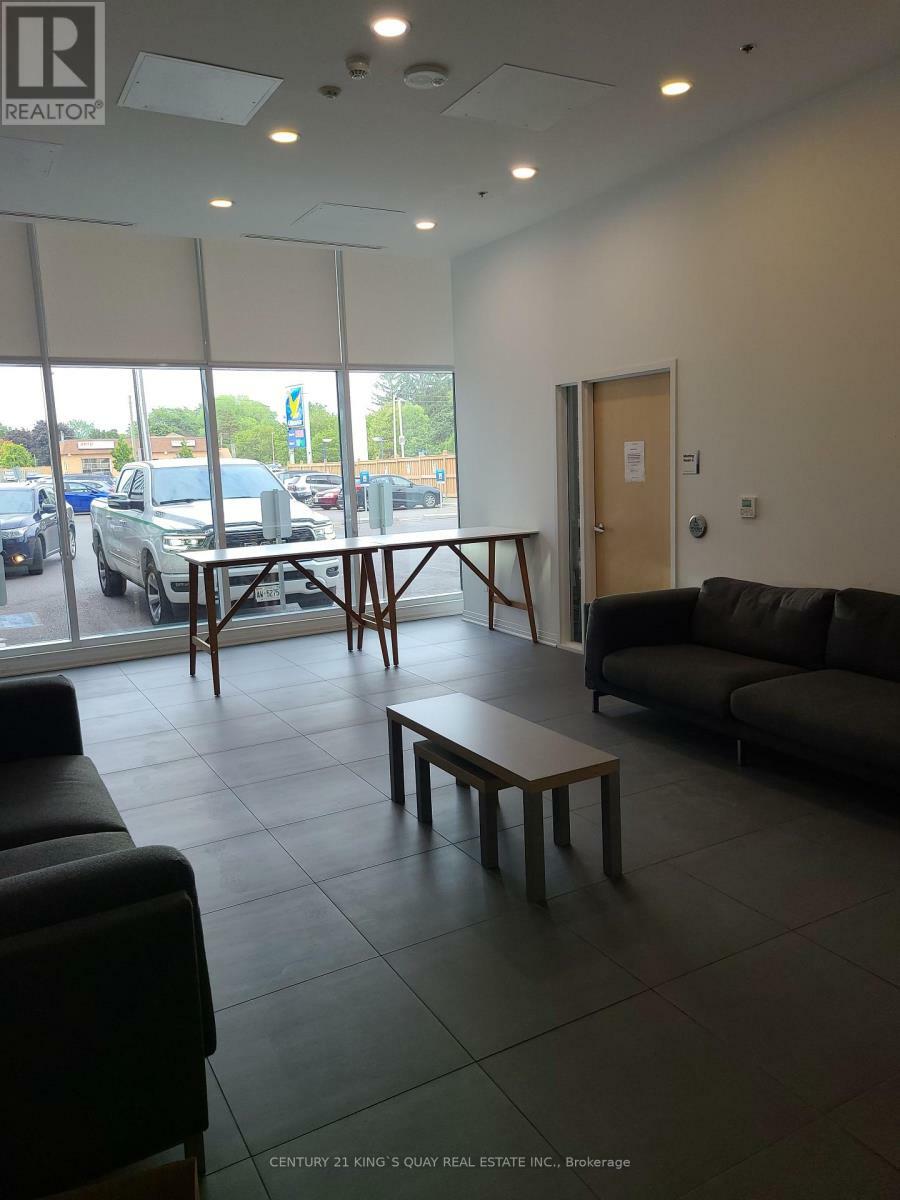 Property Photo: 1900 Simcoe Street North 523 ON L1G 4Y3