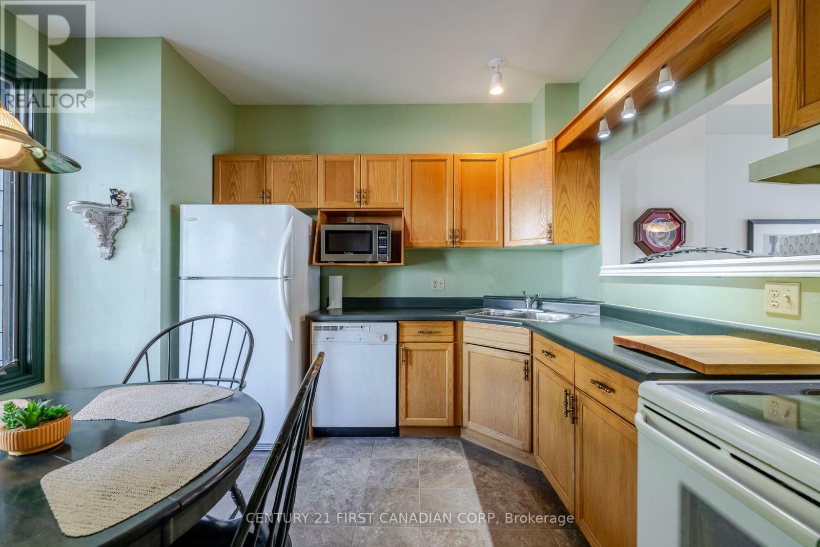 Photo de la propriété: 1415 Commissioners Road West 19 ON N6K 1E2