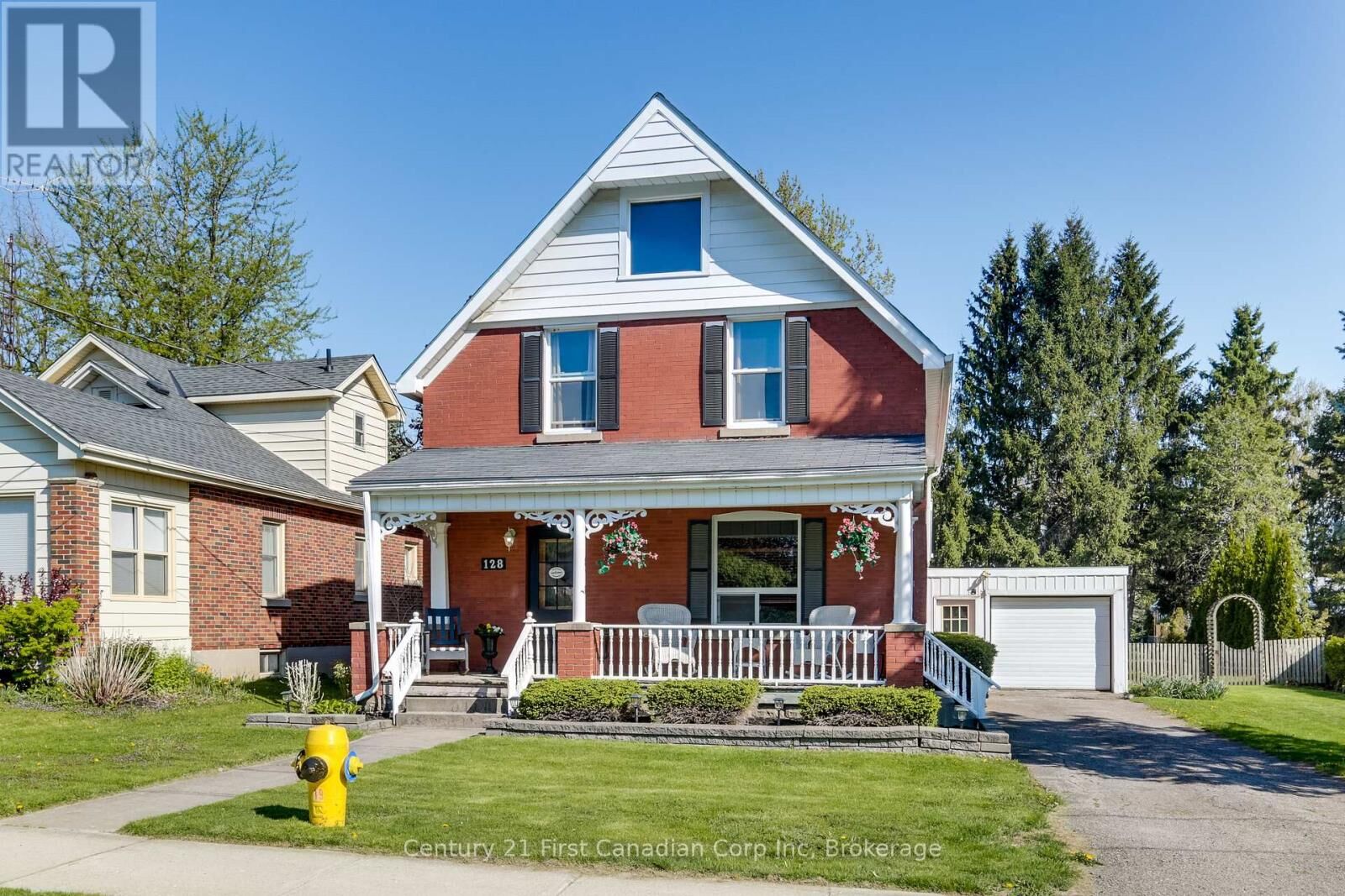 Property Photo: 128 Washington Street ON N0M 2M0