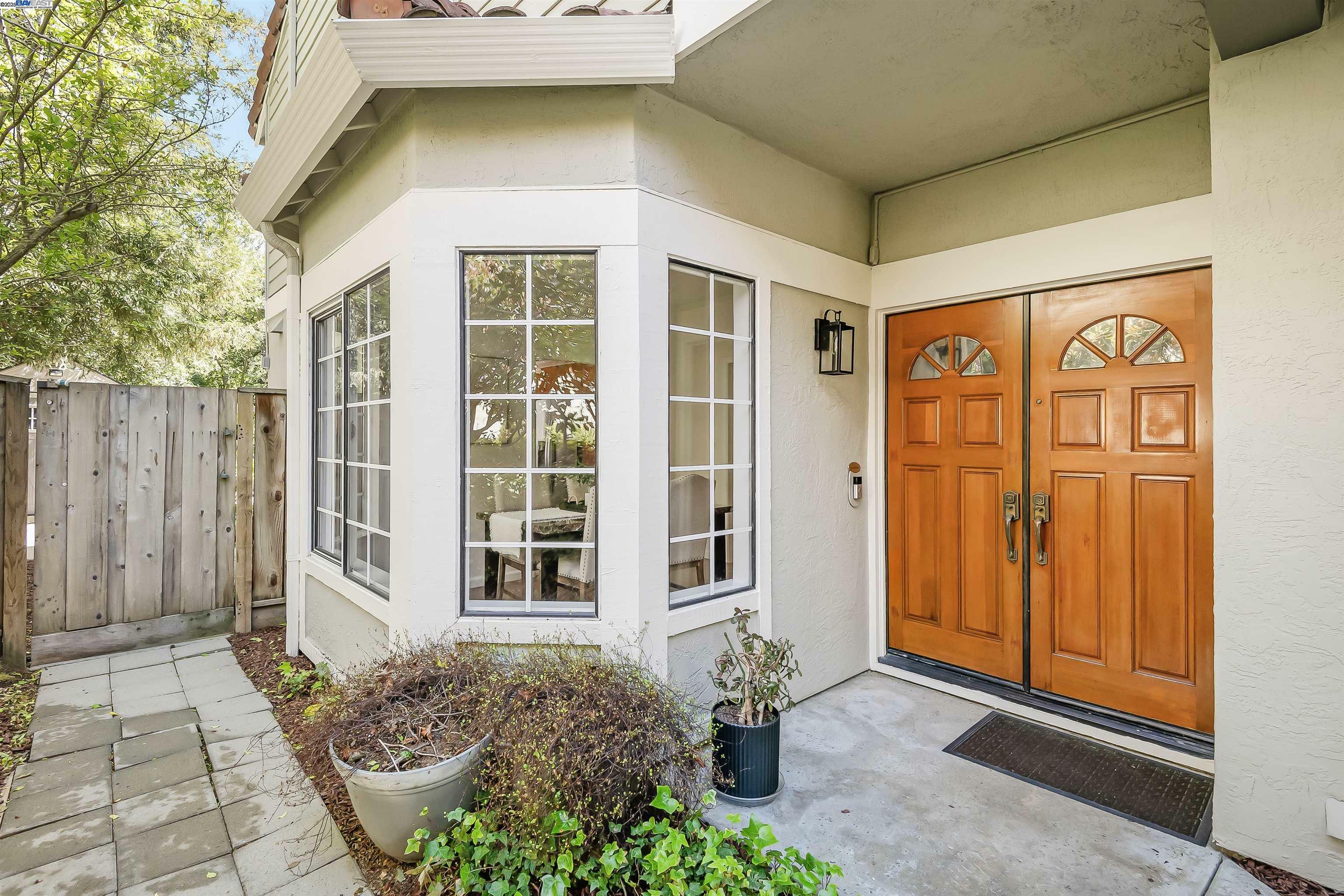 Property Photo: 21144 Greenwood Cir CA 94552