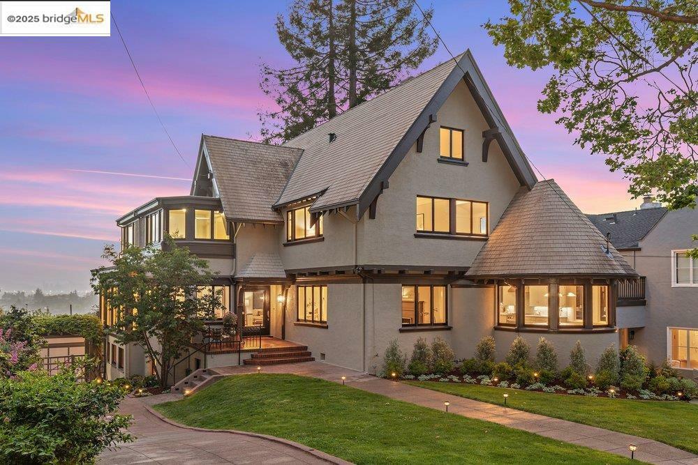 213 Hillside Ave  Piedmont CA 94611 photo