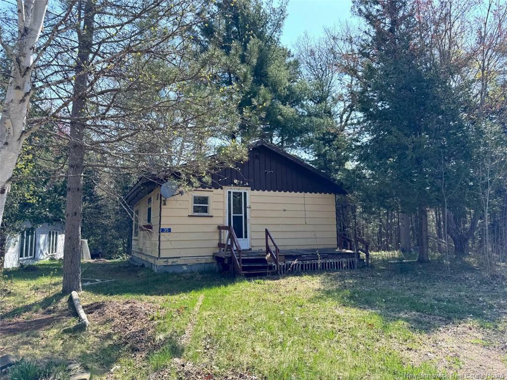 Photo de la propriété: 35 Pleasant Street NB E9C 1B5