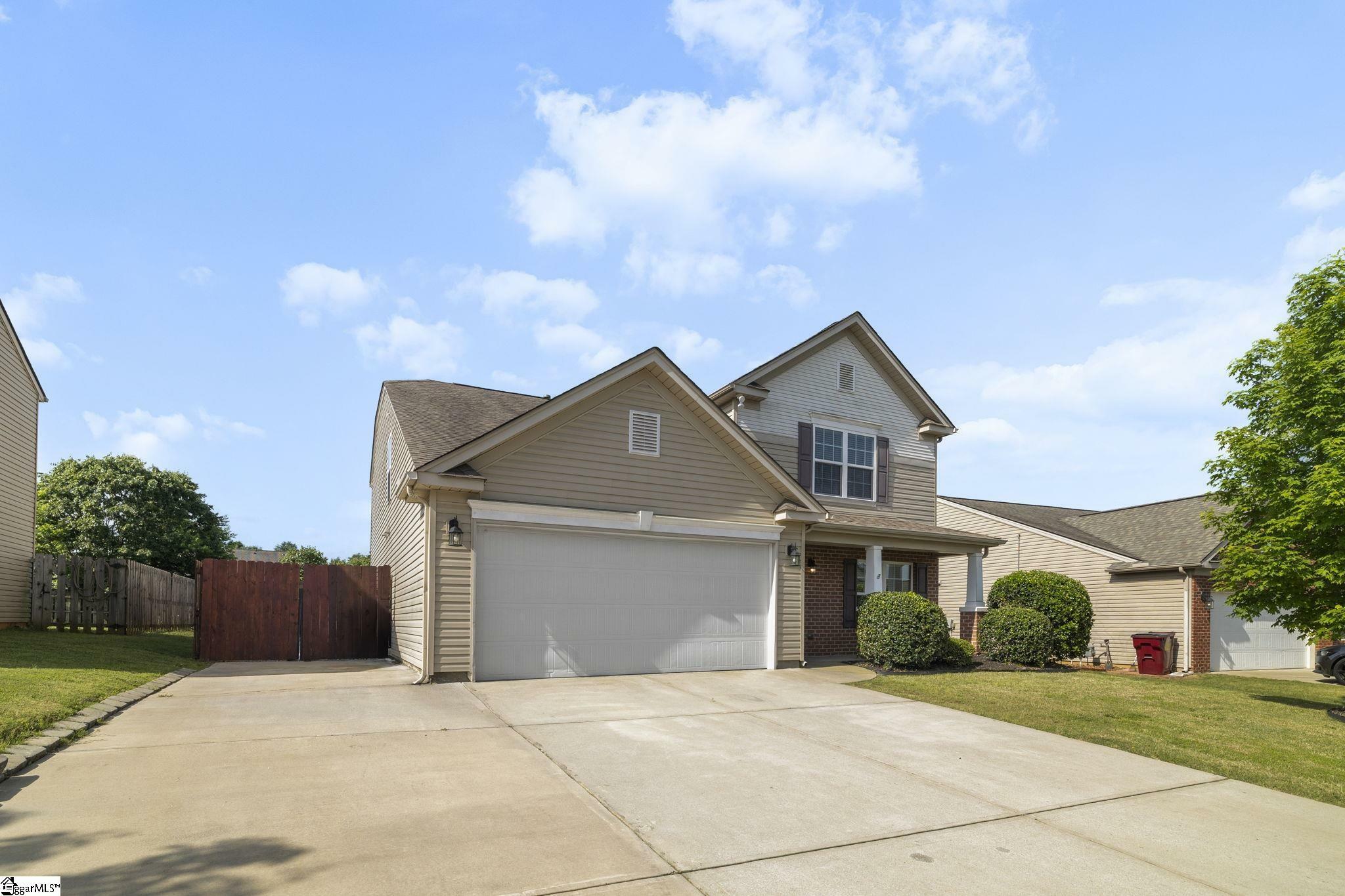 Property Photo: 325 Victory Lane SC 29369