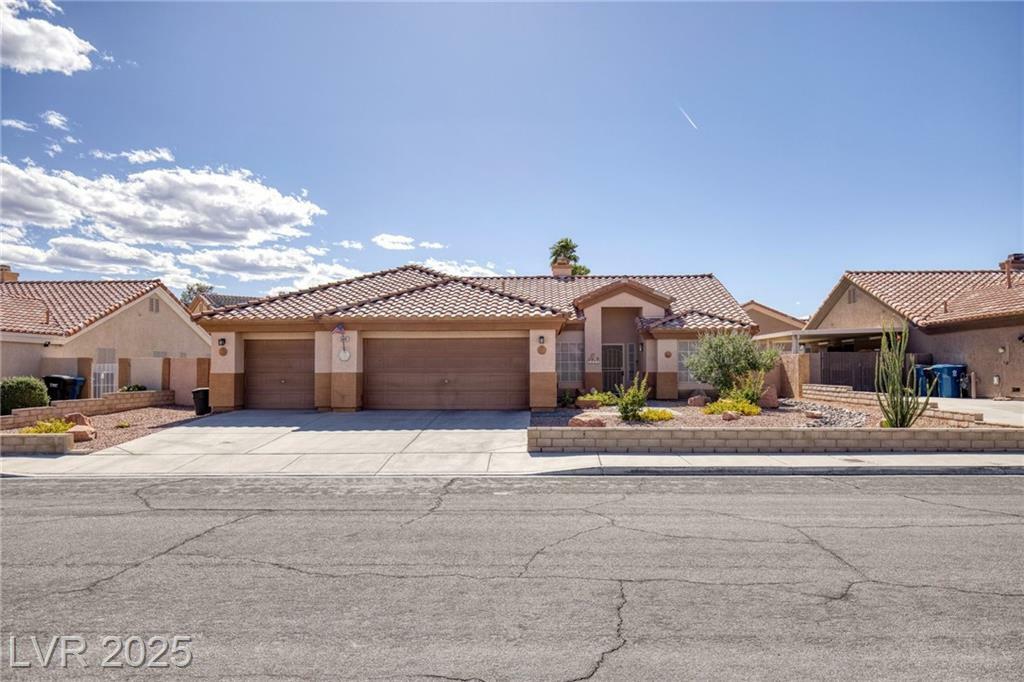 Property Photo: 5441 Rose Hills Street NV 89149