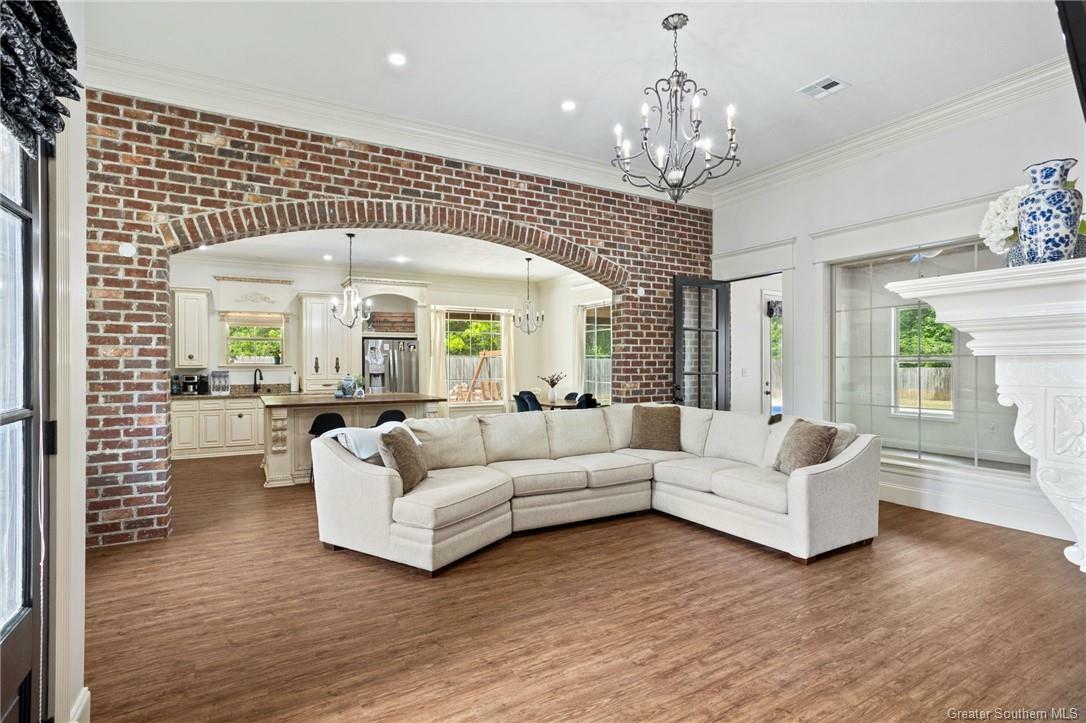Property Photo: 2716 E Robinwood Drive LA 70611