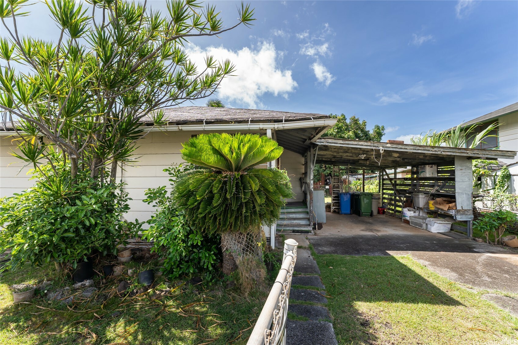 Property Photo: 1453 Kokea Street HI 96817
