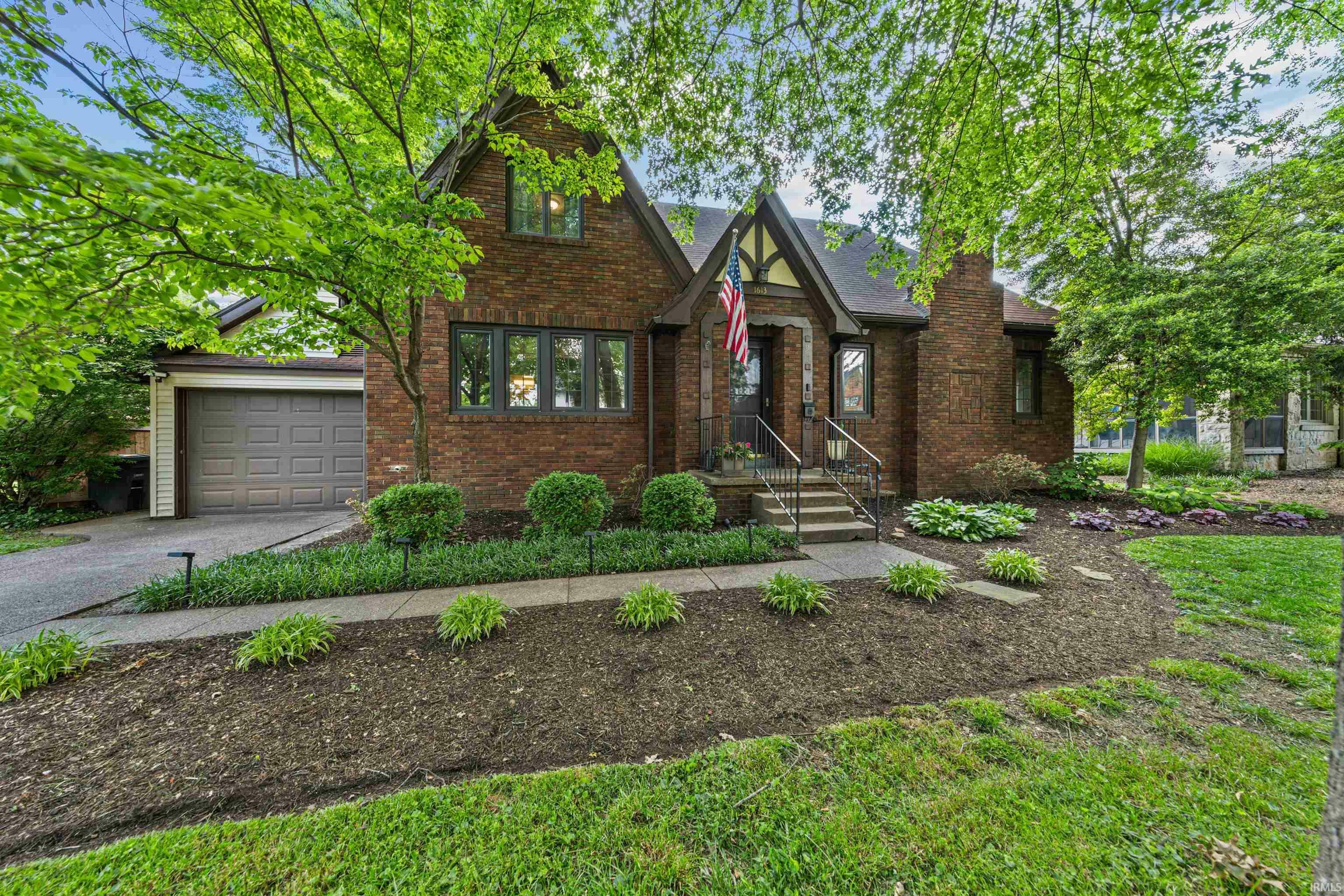1613 Southeast Boulevard  Evansville IN 47714 photo