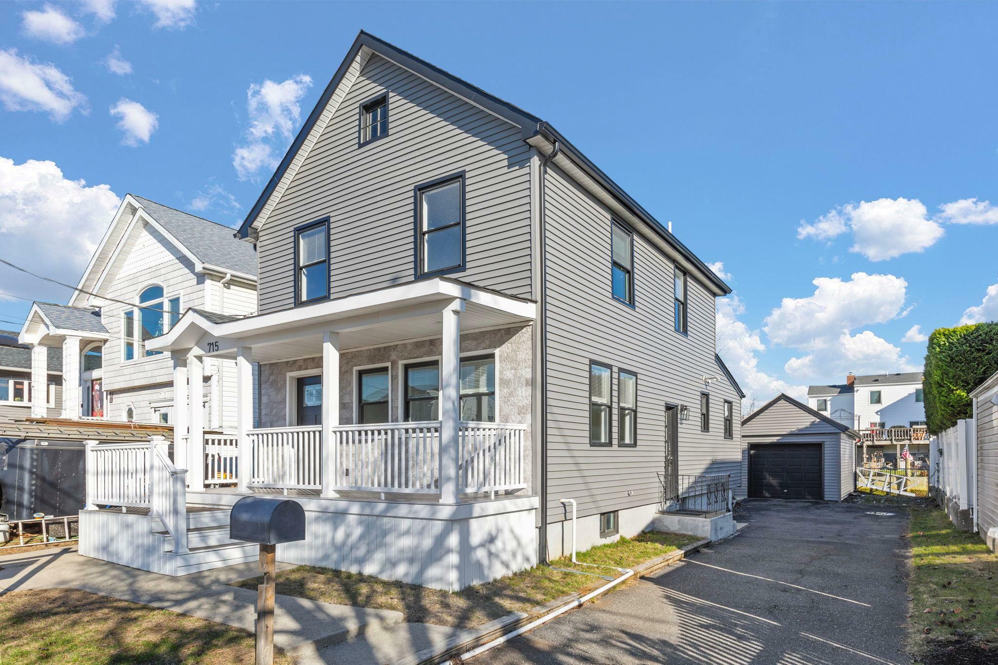 Property Photo:  715 Farmers Avenue  NY 11710 
